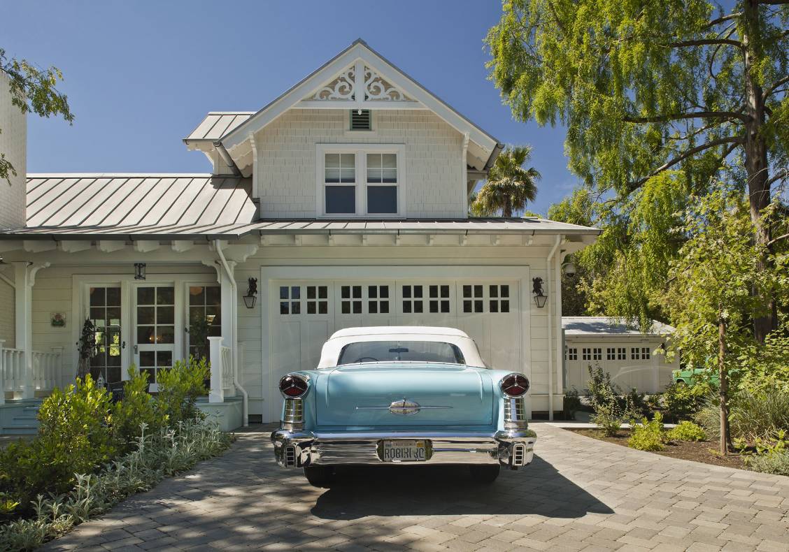 The owner's pride and joy:  a1957 Oldsmobile in robin's egg blue which set the character and coloring for the house.