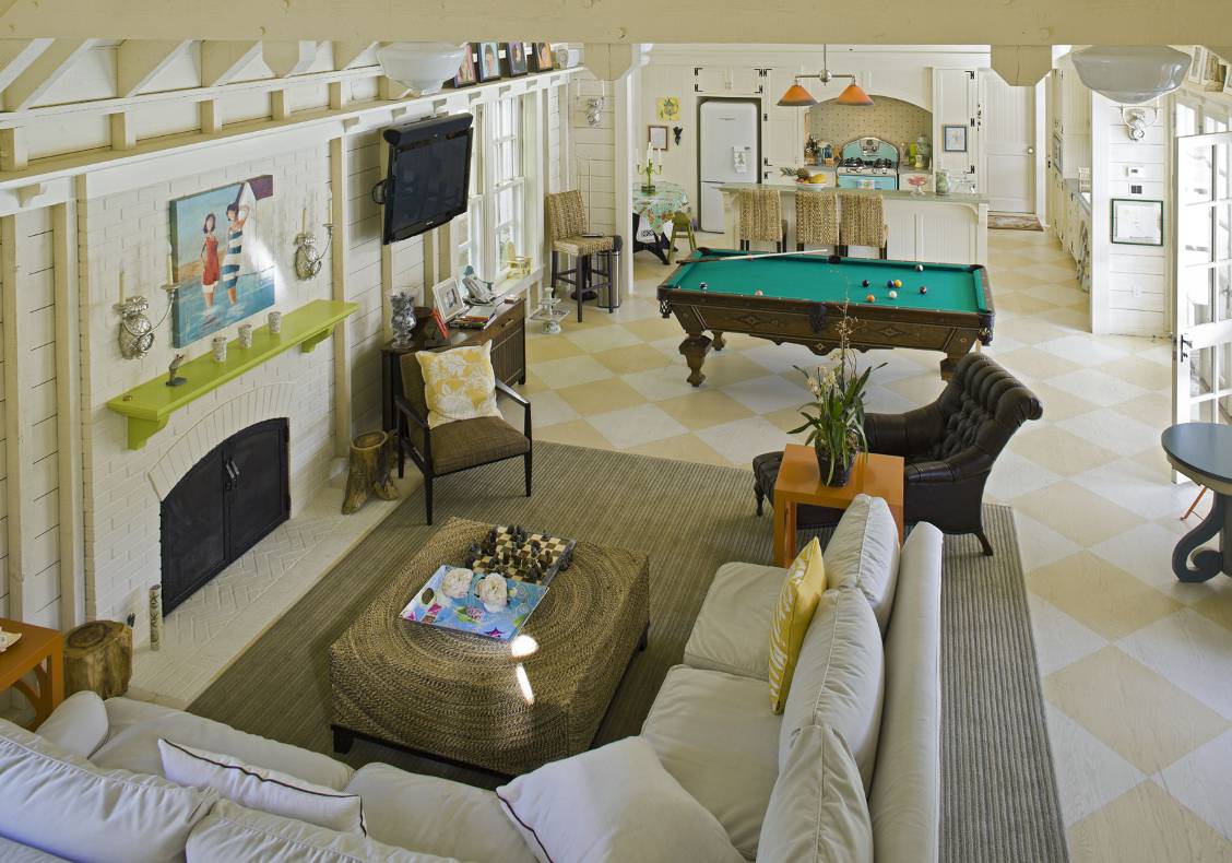 Open loft feeling of main room which is simply a fun and cheerful place to relax.