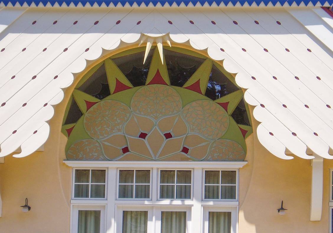 Art Nouveau in France or Art Moderne in England used natural motifs of flowers and plants to generate a wholly original and refreshingly playful counterpoint to the cold austerity of the Industrial Era.