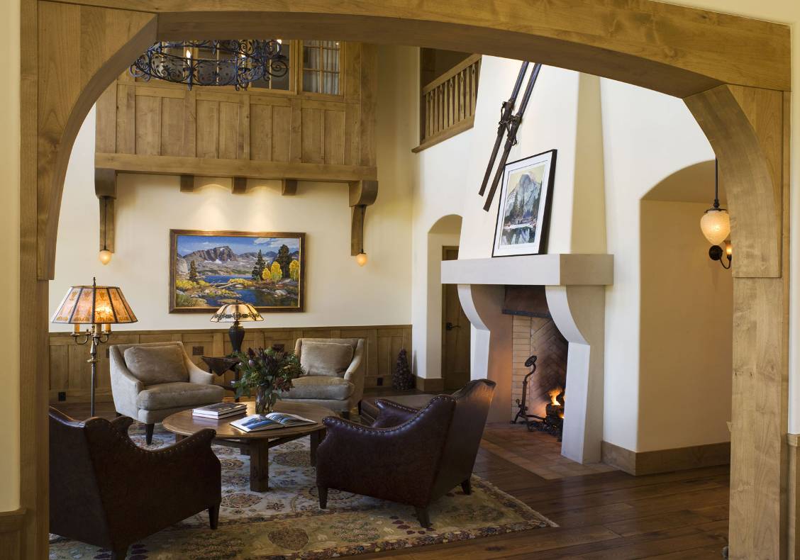 Eighteen highly-skilled finish carpenters worked for over a year on the woodwork and paneling of the house.