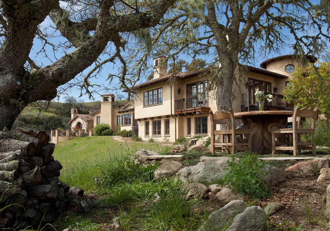 The buildings’ style reflect the preserve’s history as a Spanish land grant parcel later used as a gentleman’s cattle ranch.