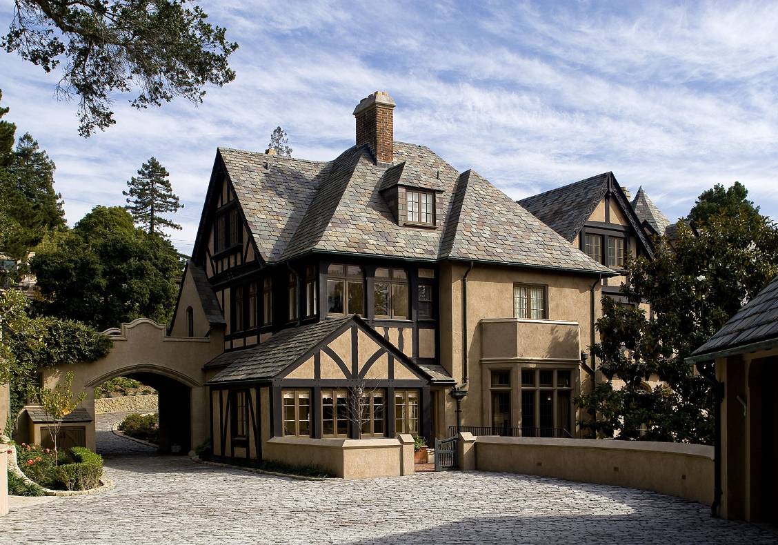 Upon arrival through the cobblestone gateway drive, one is offered a charming view of the estate.